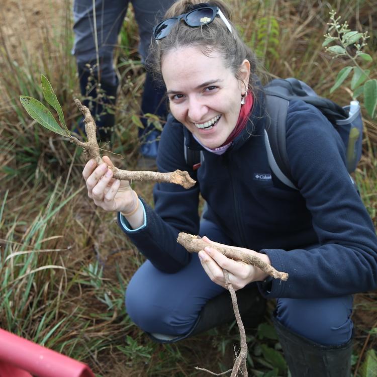 Juliana with a geoxyle