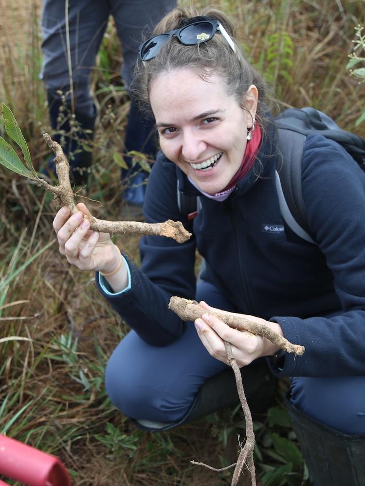 Juliana with a geoxyle